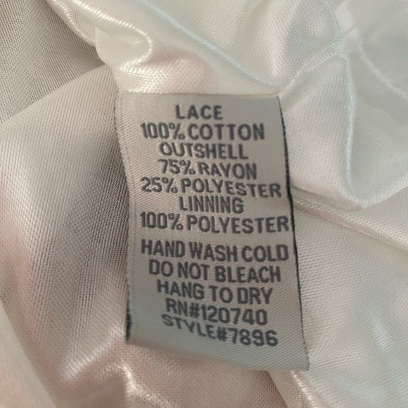 Mystree Women’s White Dress with Lace Details Size: Medium - Picture 7 of 10